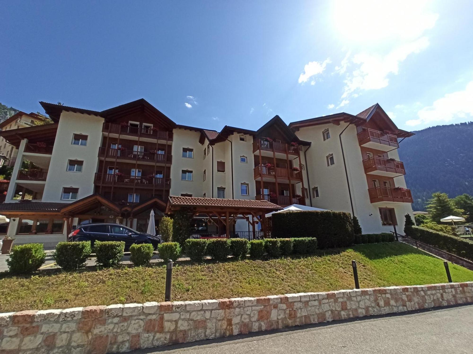 Hotel Zurigo モルヴェーノ エクステリア 写真