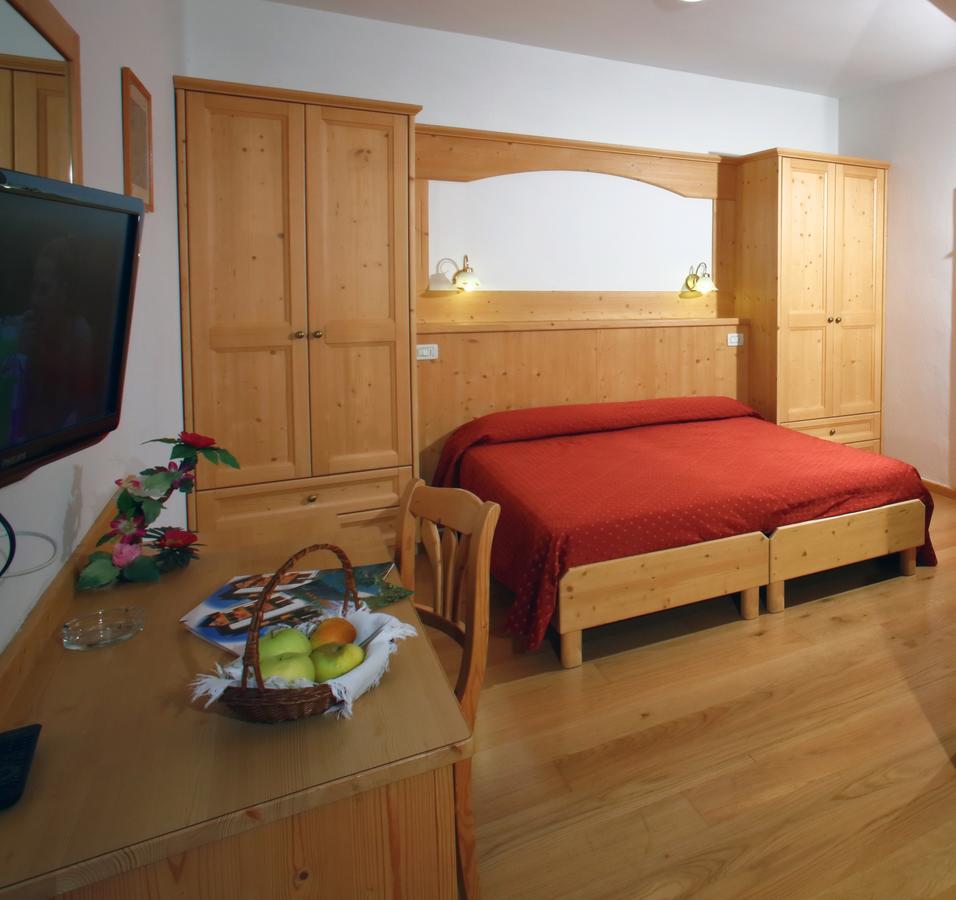 Hotel Zurigo モルヴェーノ エクステリア 写真