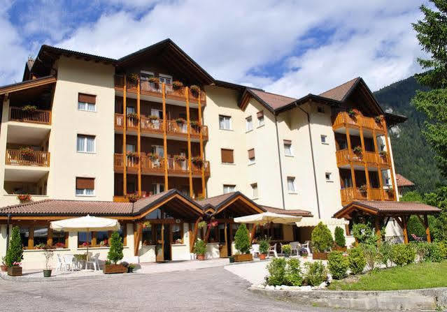 Hotel Zurigo モルヴェーノ エクステリア 写真